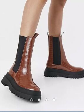 Public Desire Womens Boots Size 6 - platform brown croc
